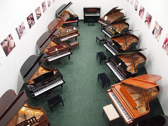 The difference between Grand Pianos and Baby Grands