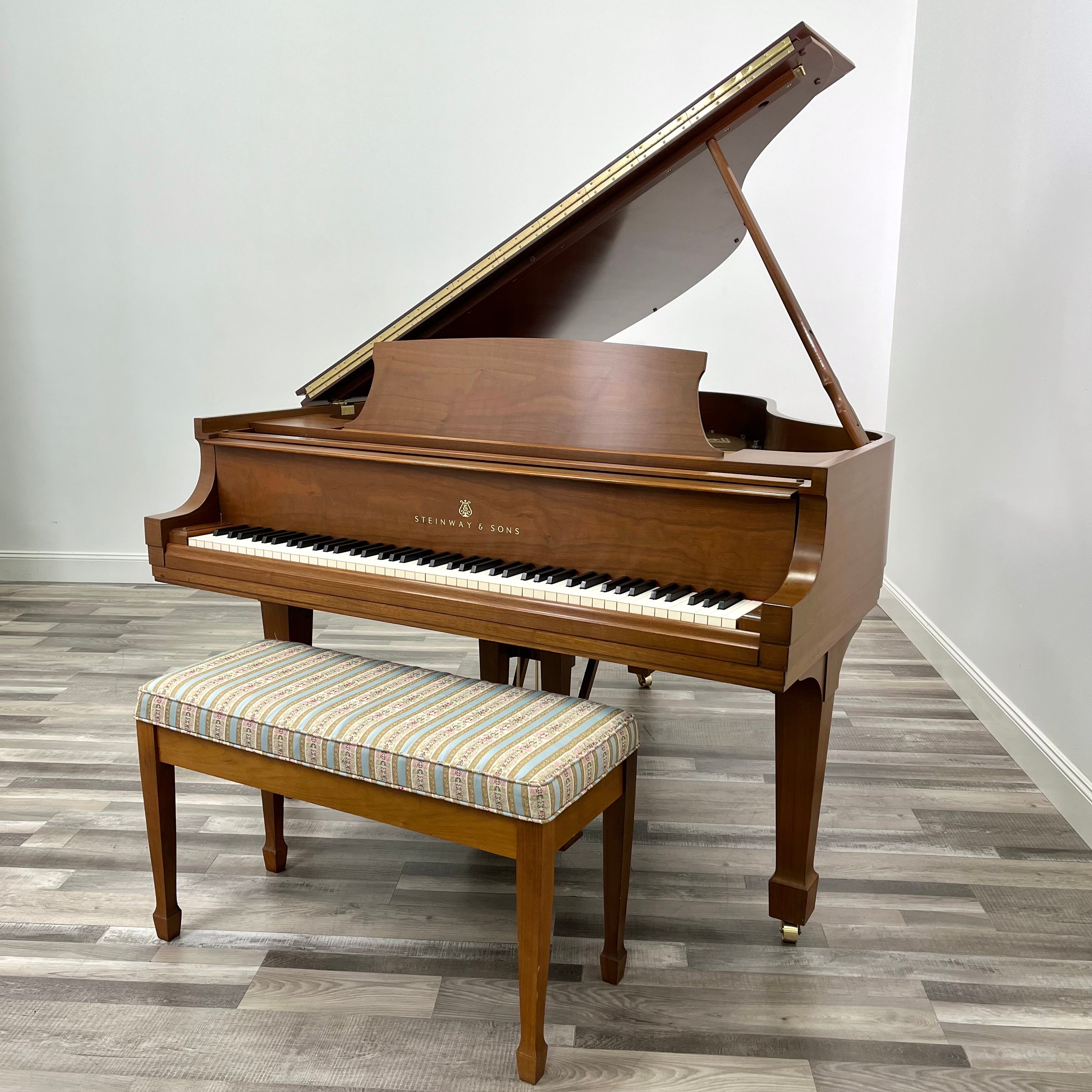 Steinway M (5'7”) in Satin Walnut [J1243] – Graves Piano