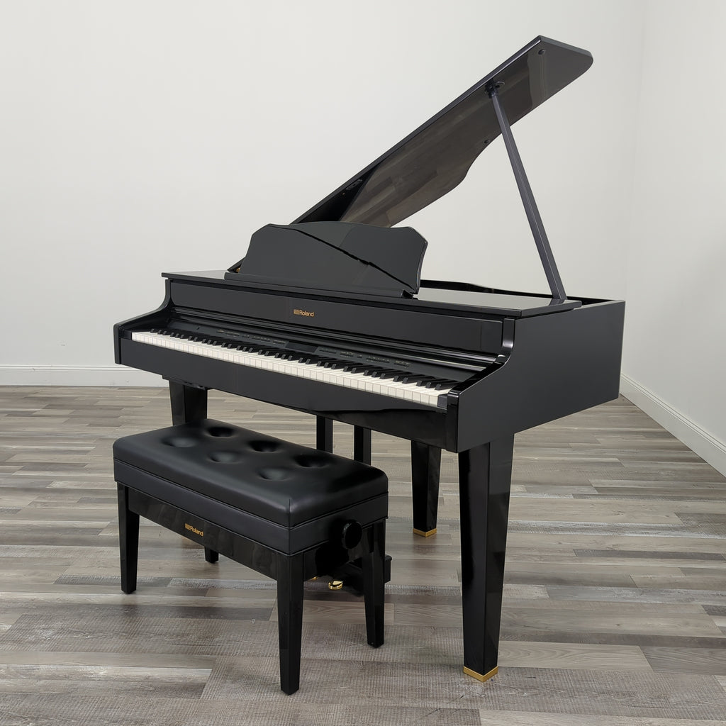 Roland GP-607 Polished Ebony - Graves Piano Co.